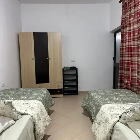 Ela Guest house *